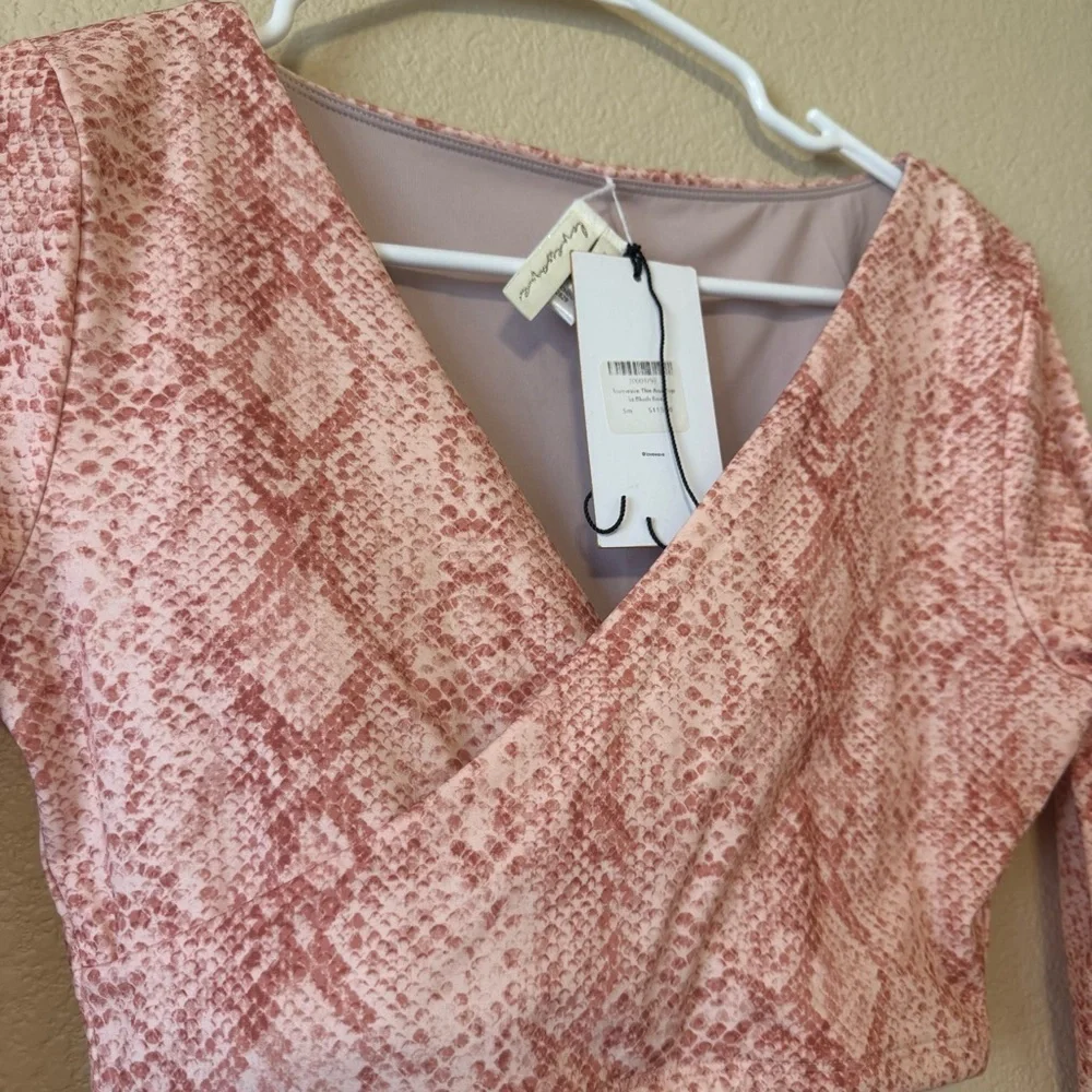 NWT Lovewave The Ana Workout Top in Blush Boa 🩷 Size Small Brand new with tags!